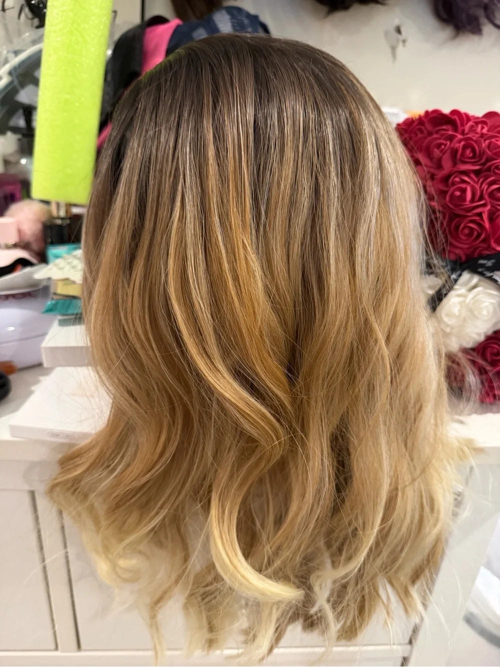 Blonde Wavy Women’s Wig - Natural Honey Blonde
